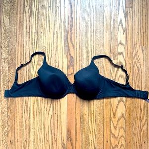 Victoria’s Secret black lined perfect coverage bra